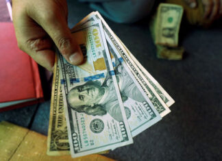 King Dollar Surges, but Doubts Over Longevity Linger king-dollar-surges,-but-doubts-over-longevity-linger